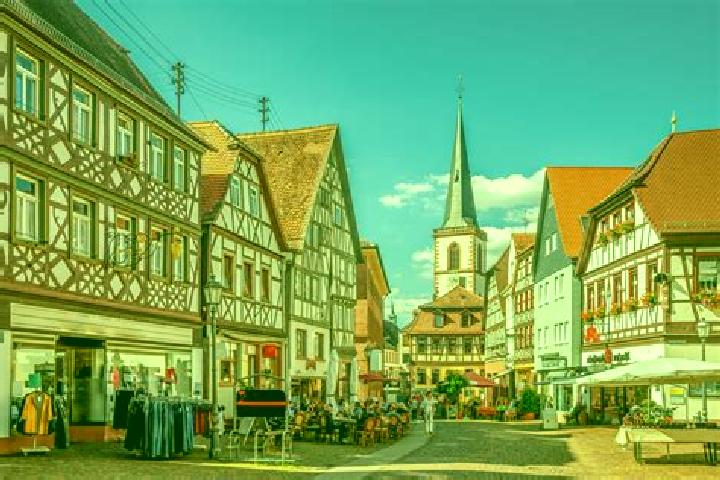 Escorts Marktbreit, Germany — Local Companions