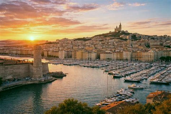 Escorts Marseille Prefecture, France — Local Companions