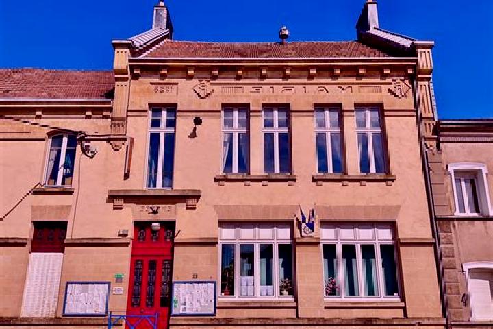 Escorts Marville, France — Local Companions
