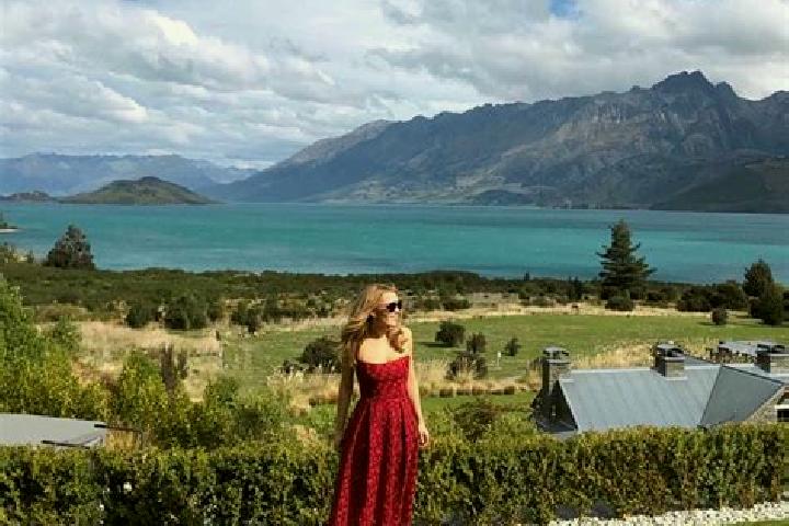Escorts Massey East, New Zealand — Local Companions