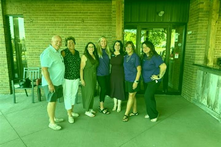 Escorts Maumee, United States — Local Companions
