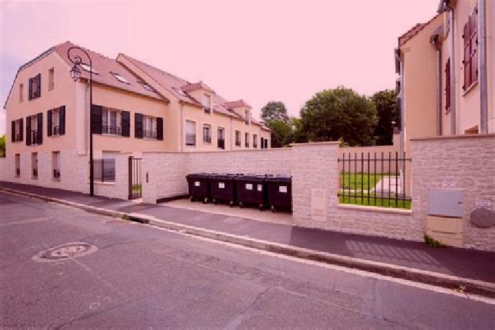 Escorts Maurecourt, France — Local Companions