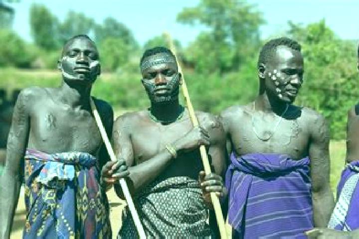 Escorts Maych ew, Ethiopia — Local Companions