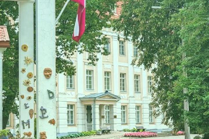 Escorts Mazsalaca, Latvia — Local Companions