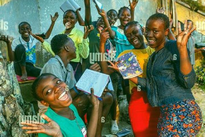 Escorts Mbanza-Ngungu, DR Congo — Local Companions
