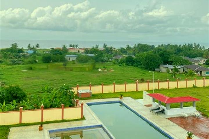 Escorts Mbini, Equatorial Guinea — Local Companions