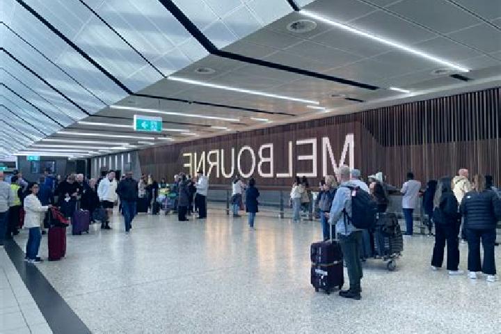 Escorts Melbourne Airport, Australia — Local Companions