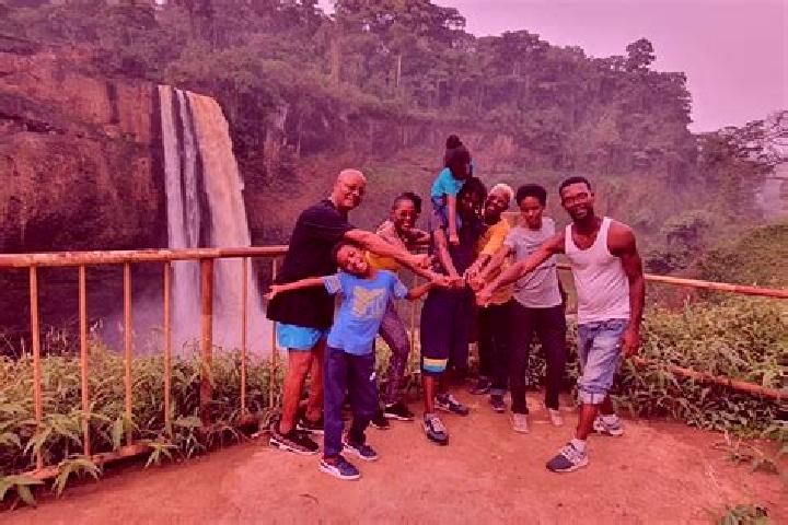 Escorts Melong, Cameroon — Local Companions