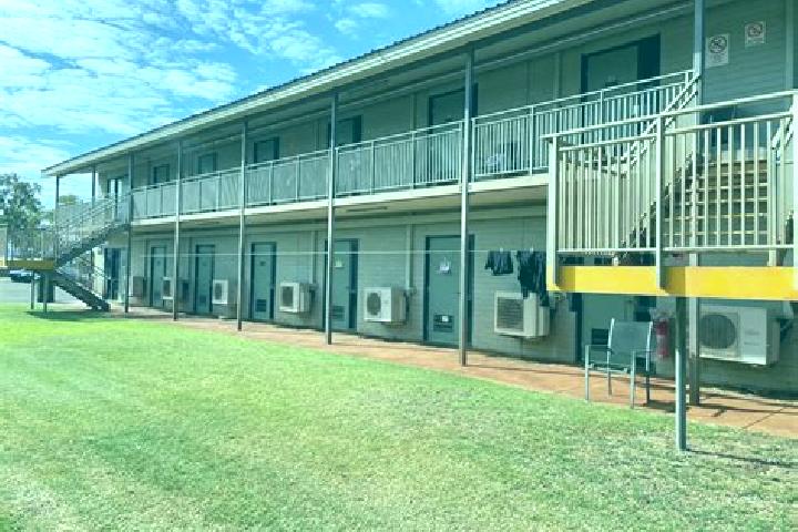 Escorts Middlemount, Australia — Local Companions