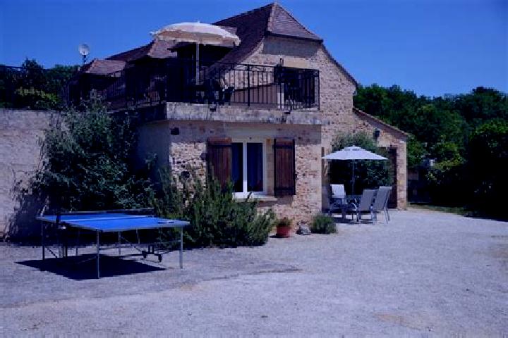 Escorts Miremont, France — Local Companions