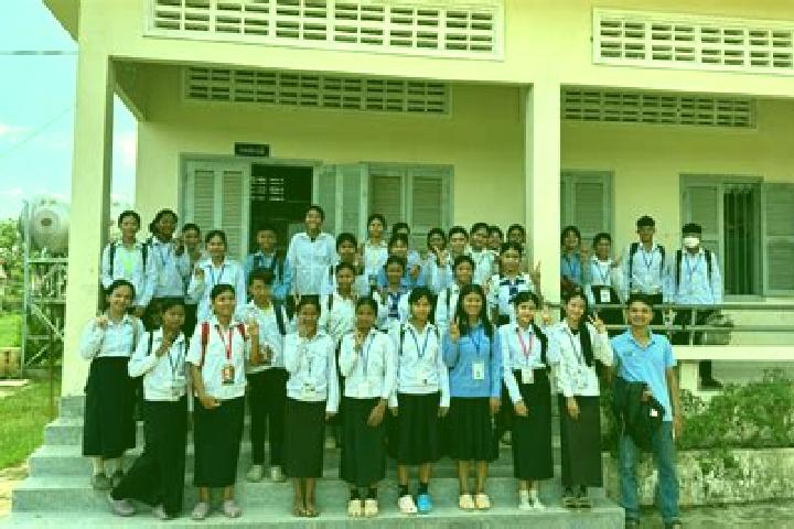 Escorts Mlu Prey Muoy, Cambodia — Local Companions