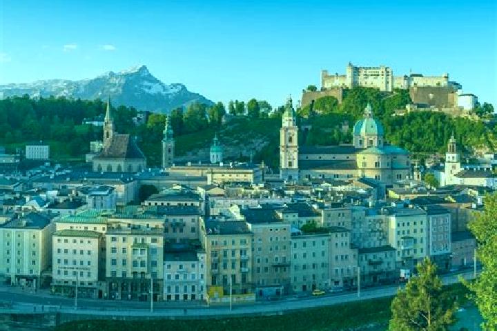 Escorts Moederbrugg, Austria — Local Companions