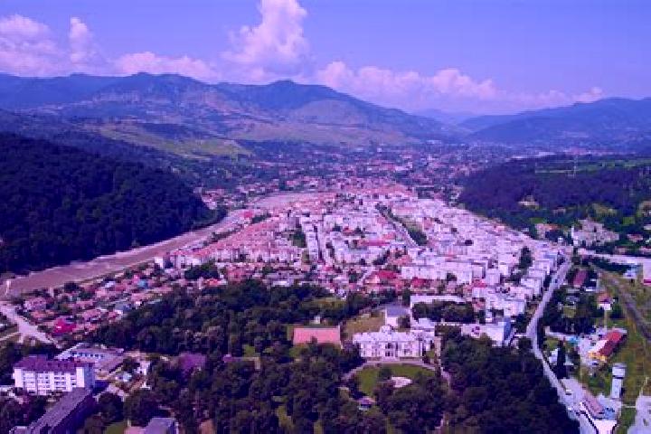 Escorts Moinesti, Romania — Local Companions