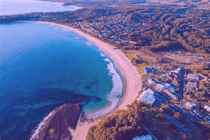 Escorts Mollymook, Australia — Local Companions