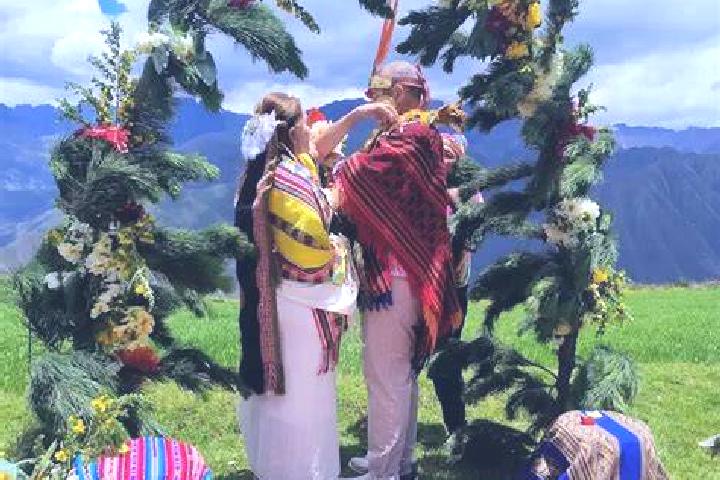 Escorts Monobamba, Peru — Local Companions