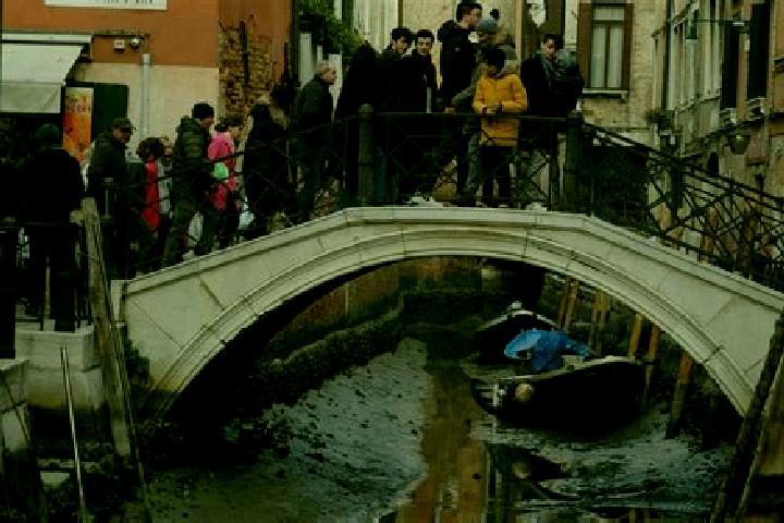 Escorts Monsoreto, Italy — Local Companions