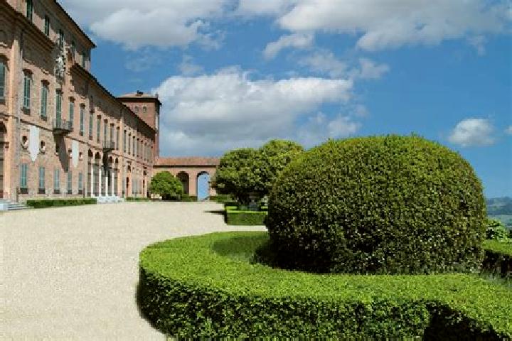 Escorts Montalto Pavese, Italy — Local Companions