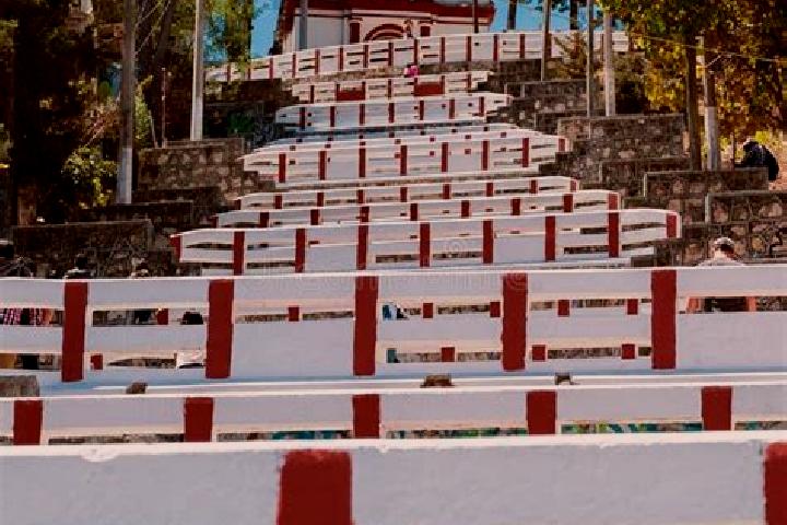 Escorts Monte Calvario, Mexico — Local Companions