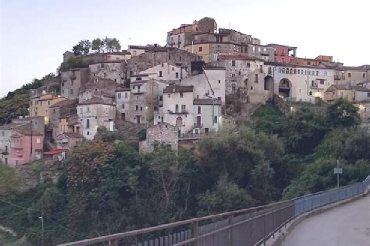 Escorts Montemurro, Italy — Local Companions
