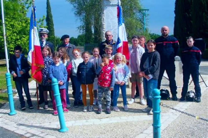Escorts Montpouillan, France — Local Companions