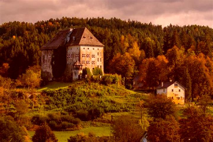 Escorts Moosburg, Austria — Local Companions