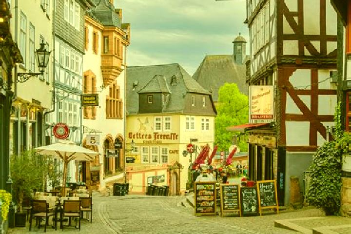 Escorts Moosburg, Germany — Local Companions