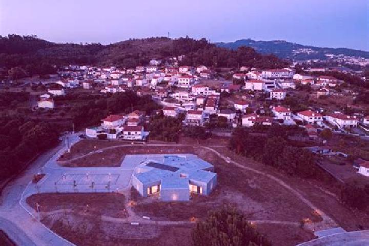 Escorts Moreira de Conegos, Portugal — Local Companions