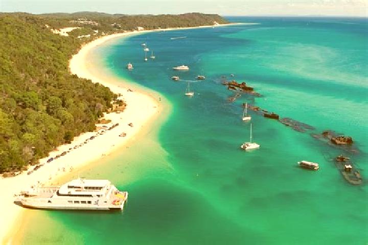 Escorts Moreton Island, Australia — Local Companions