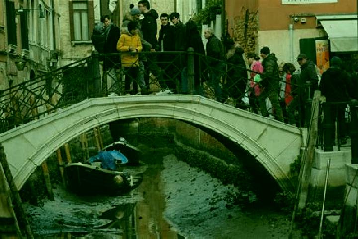 Escorts Morter, Italy — Local Companions