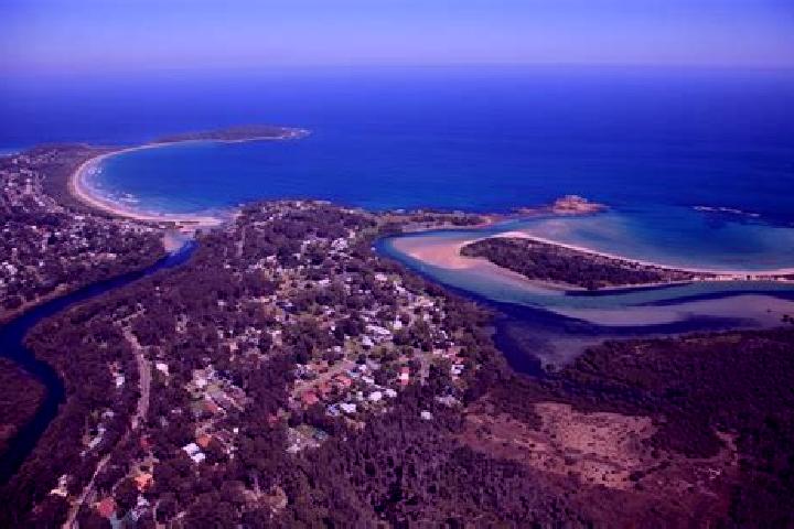Escorts Mossy Point, Australia — Local Companions