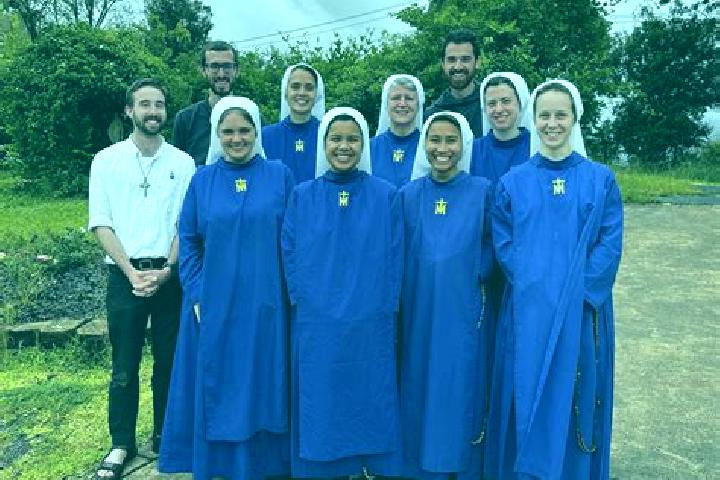 Escorts Moulidars, France — Local Companions