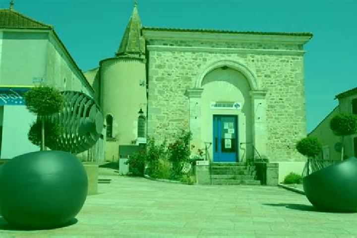 Escorts Moutiers-les-Mauxfaits, France — Local Companions