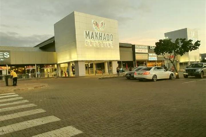 Escorts Mtititi, South Africa — Local Companions