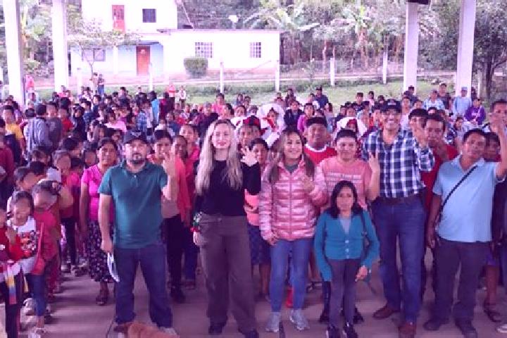 Escorts Muhuatl, Mexico — Local Companions