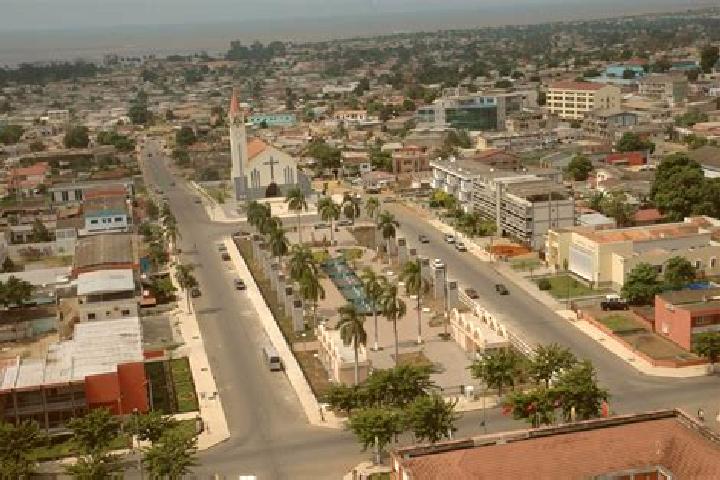 Escorts Muquixe, Angola — Local Companions