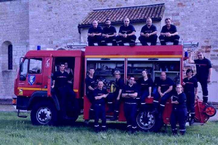 Escorts Mutzig, France — Local Companions