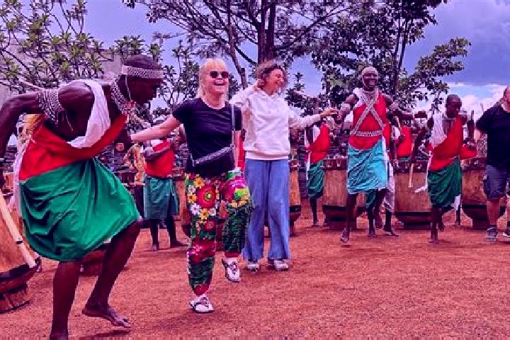 Escorts Muyinga, Burundi — Local Companions