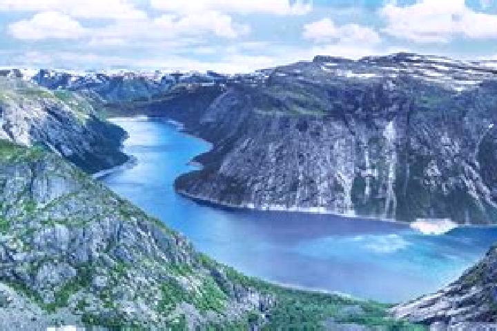 Escorts Naelden, Sweden — Local Companions