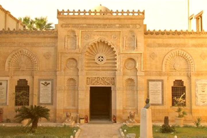 Escorts Nag Hammadi, Egypt — Local Companions