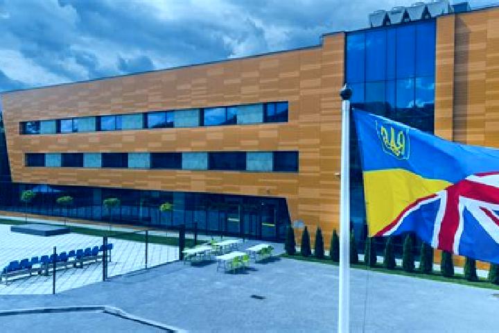 Escorts Naprawa, Poland — Local Companions