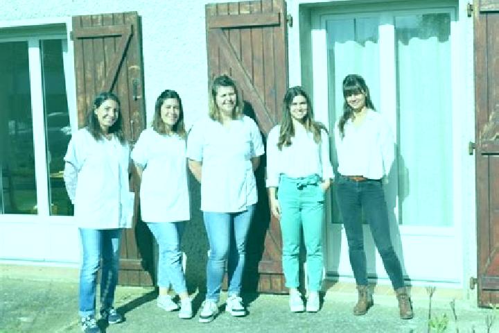 Escorts Navailles-Angos, France — Local Companions