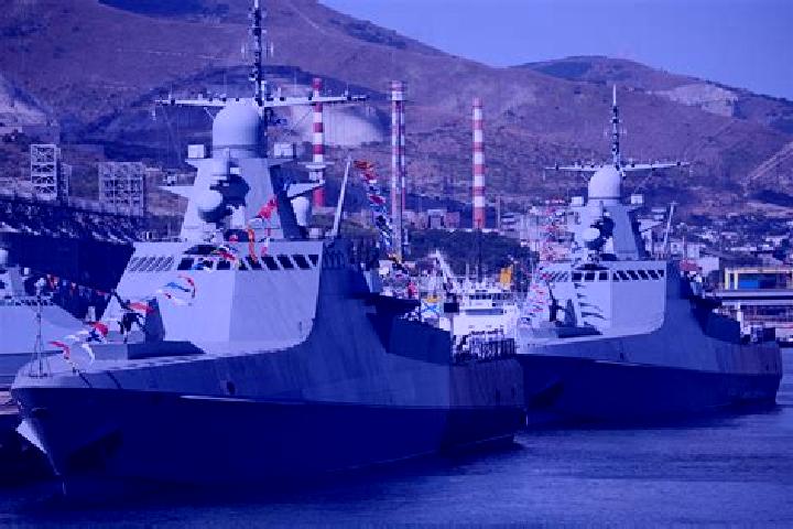 Escorts Naval, Spain — Local Companions