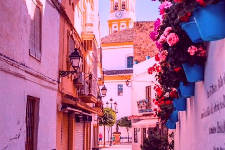 Escorts Navarrete, Spain — Local Companions