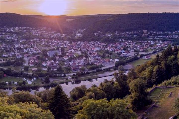 Escorts Neckargerach, Germany — Local Companions