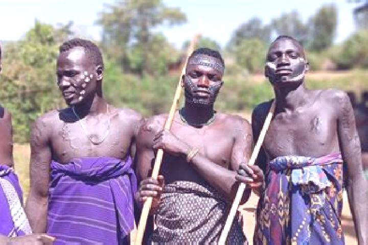 Escorts Neefkuceliye, Ethiopia — Local Companions