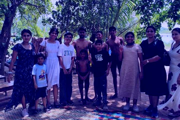 Escorts Neral, India — Local Companions