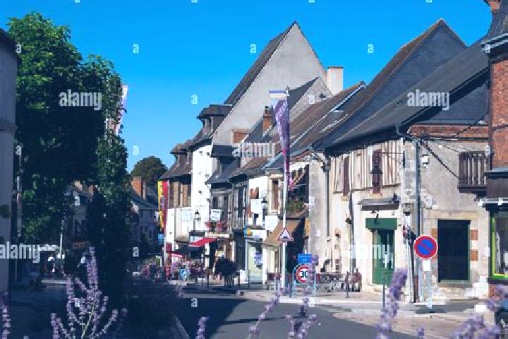 Escorts Nere, France — Local Companions