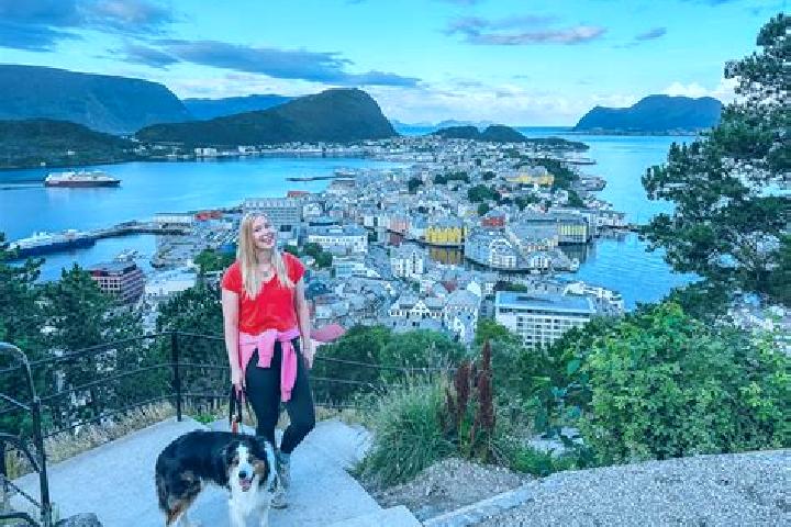 Escorts Neskollen, Norway — Local Companions