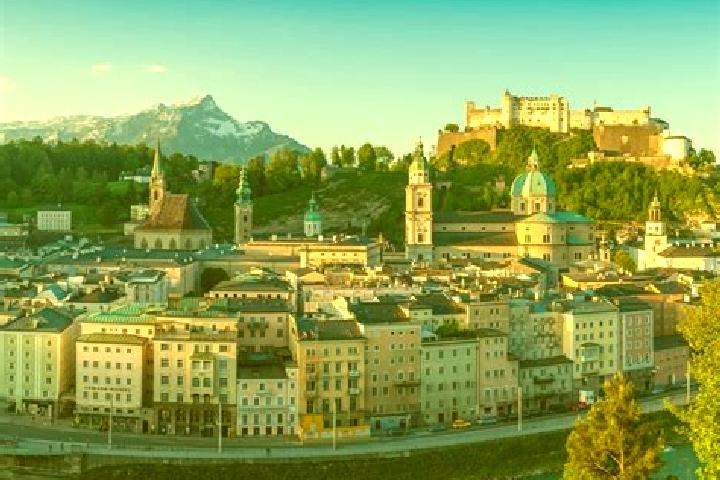 Escorts Neuhaus, Austria — Local Companions