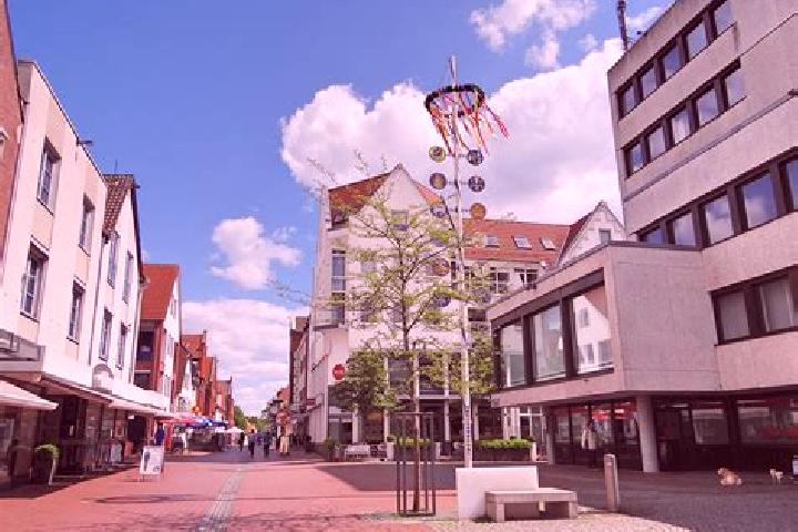Escorts Neustadt am Ruebenberge, Germany — Local Companions
